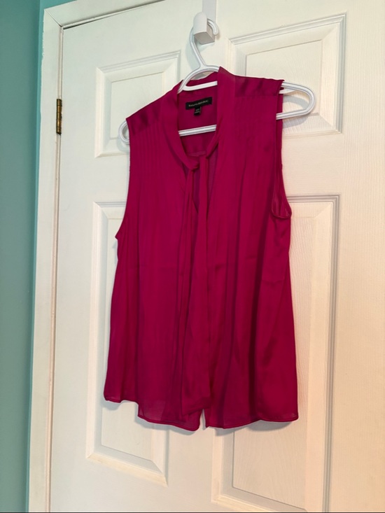Banana Republic Tops - Banana Republic Sleeveless Tie-Neck Camisole - Magenta